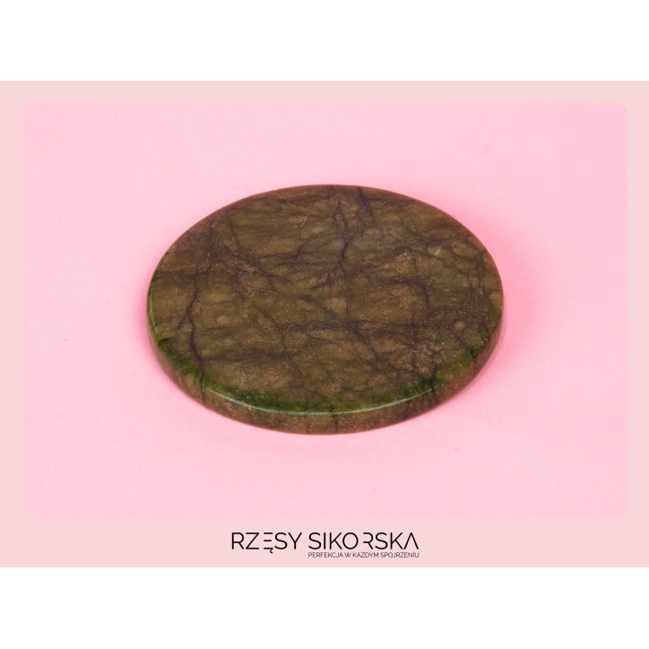 Kamień nefrytu do kleju - 5cm | Rzęsy Sikorska Kamień nefrytu do kleju - 5cm | Rzęsy Sikorska